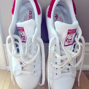 Adidas: Sam Smith women’s size 7.5